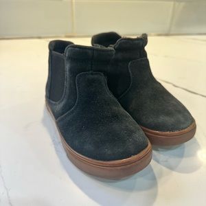 Uggs boots little girls